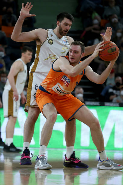 我可以帮你 我可以帮你