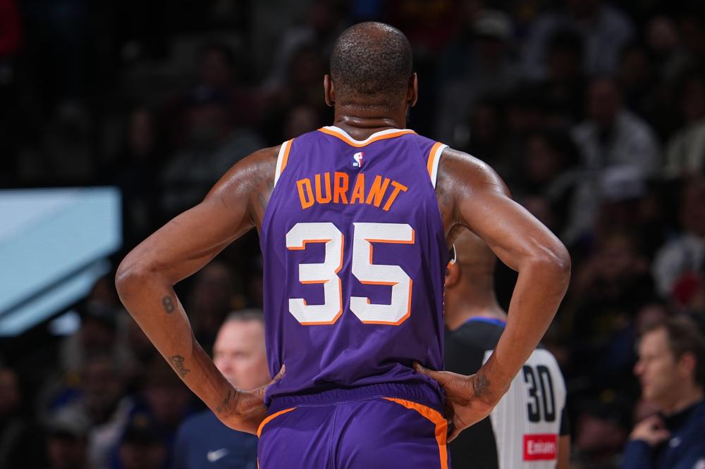 更是对他们 更是对他们