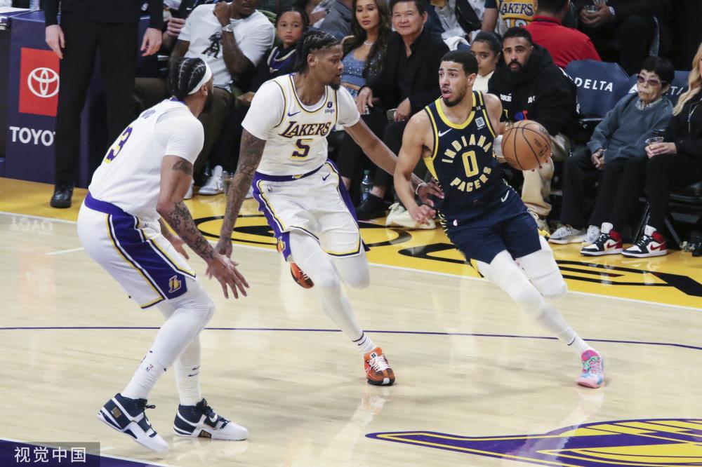 由防守向攻 由防守向攻