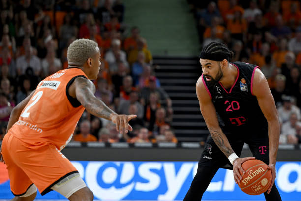 队友和球迷 队友和球迷